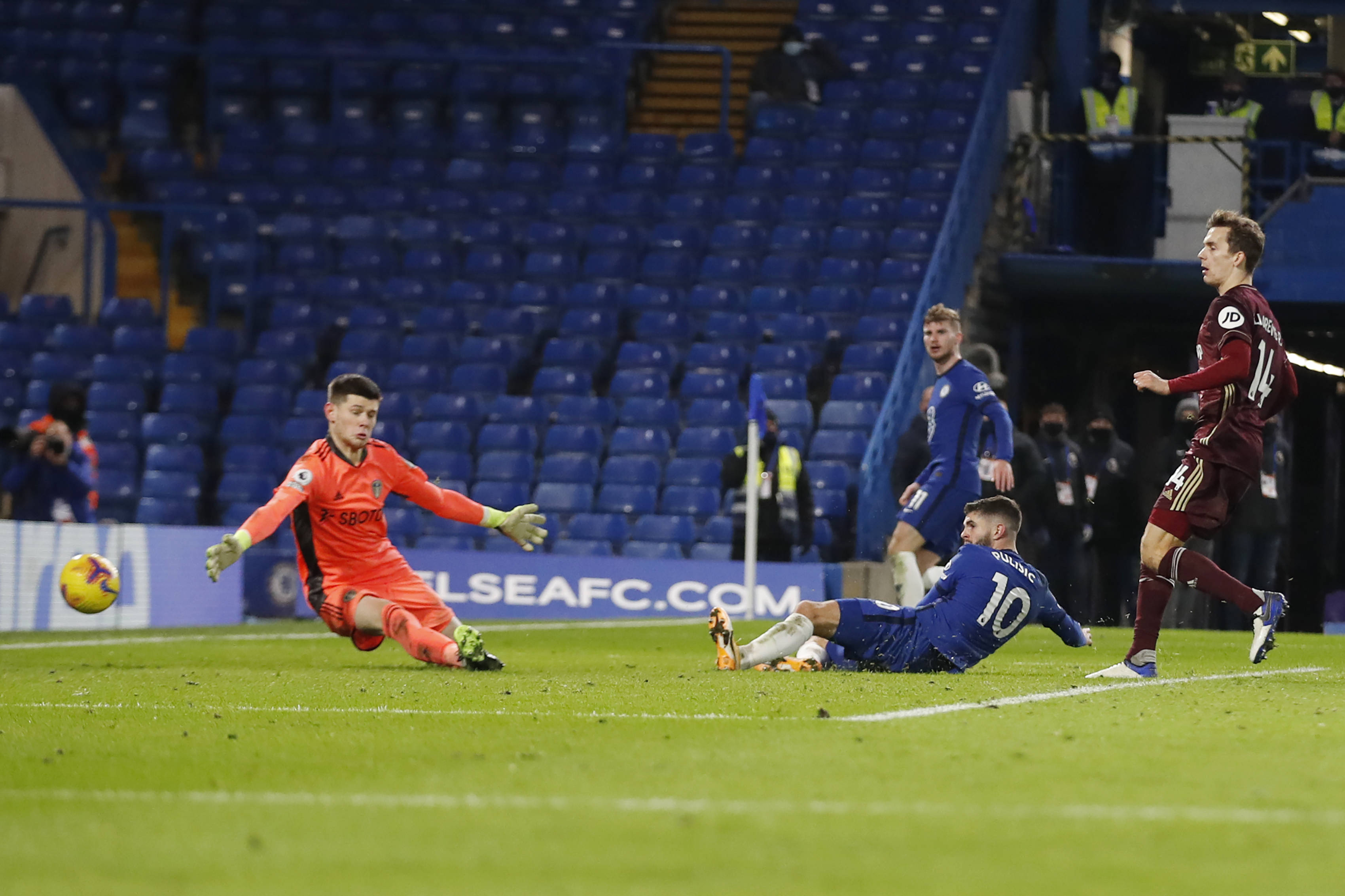 坦的进攻空 坦的进攻空