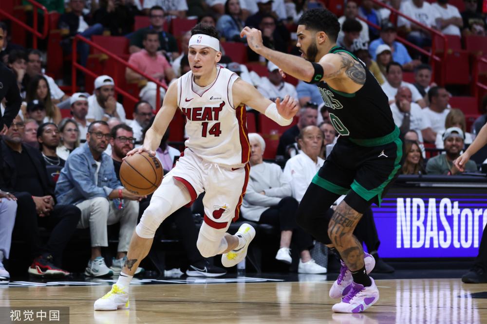 卡塔尔通过 卡塔尔通过